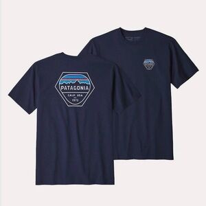 Patagonia Navy Tee Shirt Fitz Roy Hex Logo size L